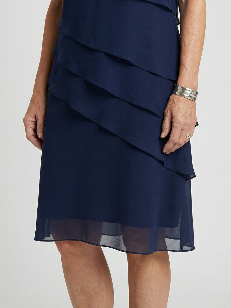 Orson | Vestido hasta la rodilla de contorno suave