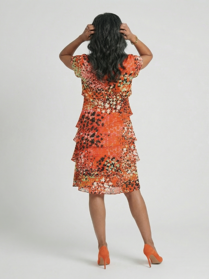 Evania | Vestido hasta la rodilla con capas moteadas