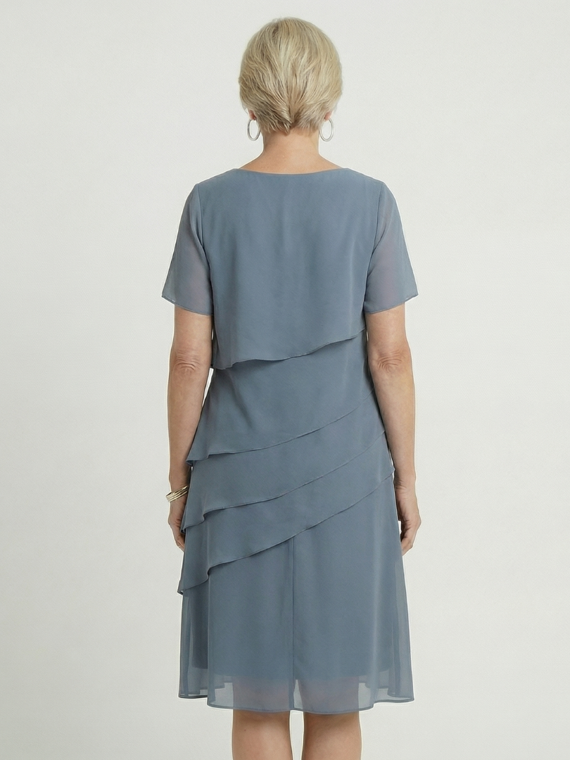 Orson | Vestido hasta la rodilla de contorno suave